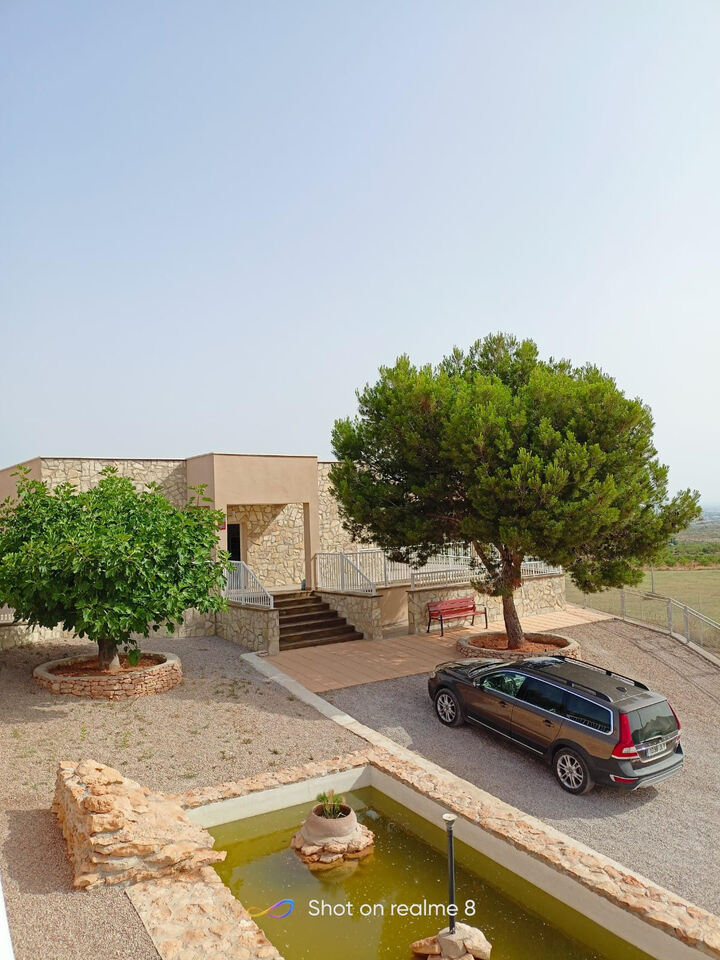4 Bedroom Villa for Sale in Cartagena