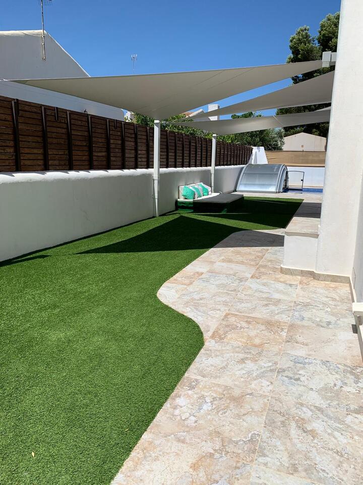 5 Bedroom Villa for Sale in Santiago de la Ribera